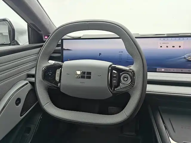 Geely Galaxy Galaxy E8 2025 700km Long Voyage Smart Drive Edition фото 9