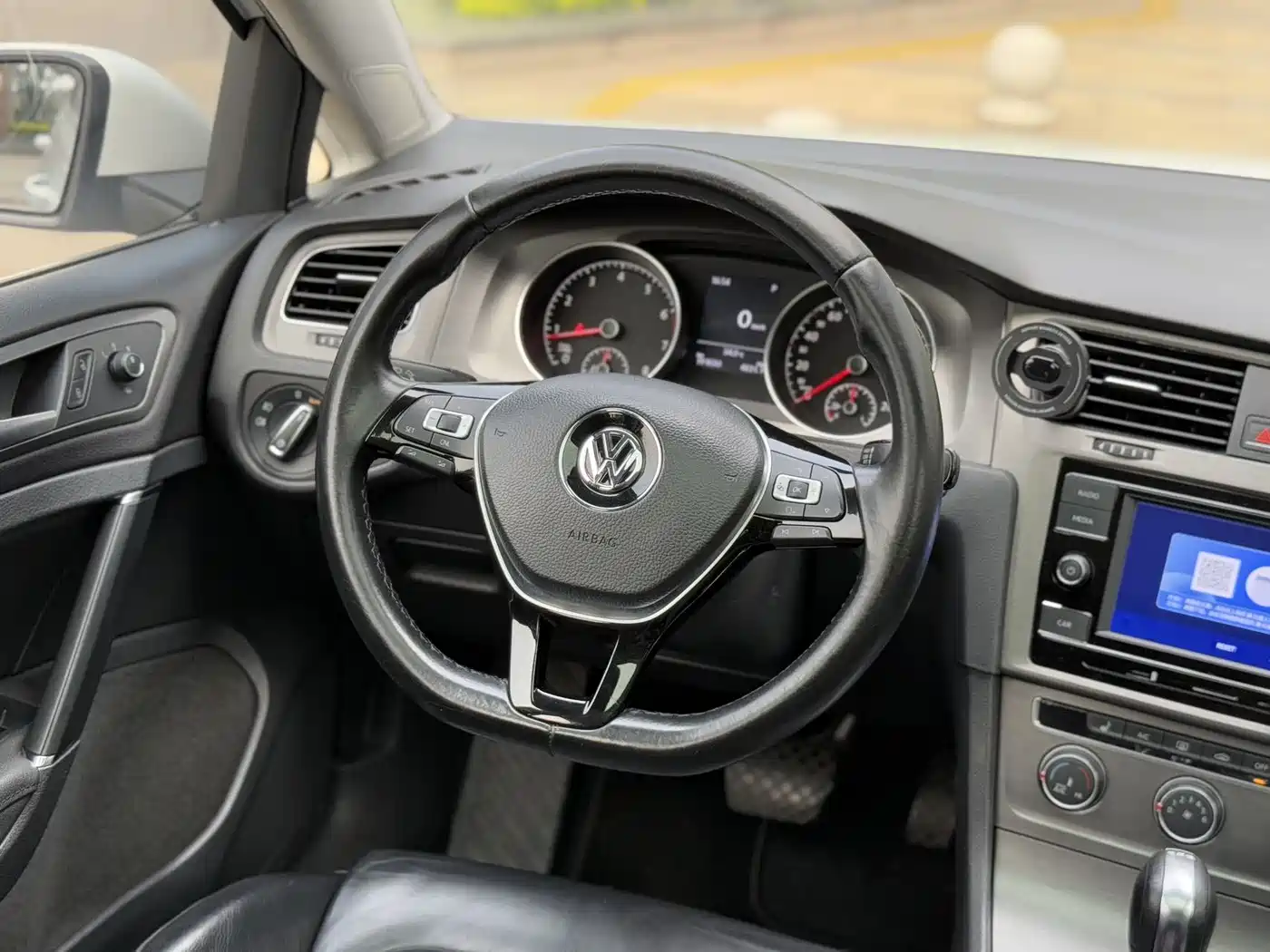 Volkswagen Golf 2014 1.4TSI Automatic Luxury фото 10