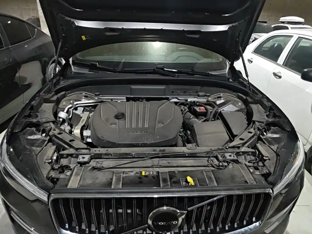 Volvo XC60 2025 2025 B5 AWD Smart Elite Luxury Edition