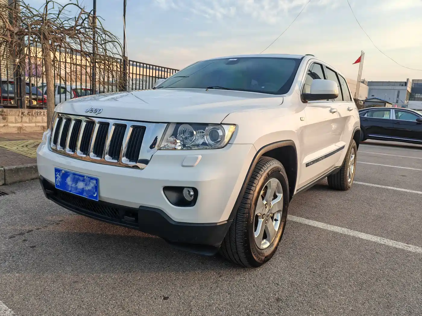 Jeep Grand Cherokee (Import) 2013 2013 3.6L Navigation Luxury
