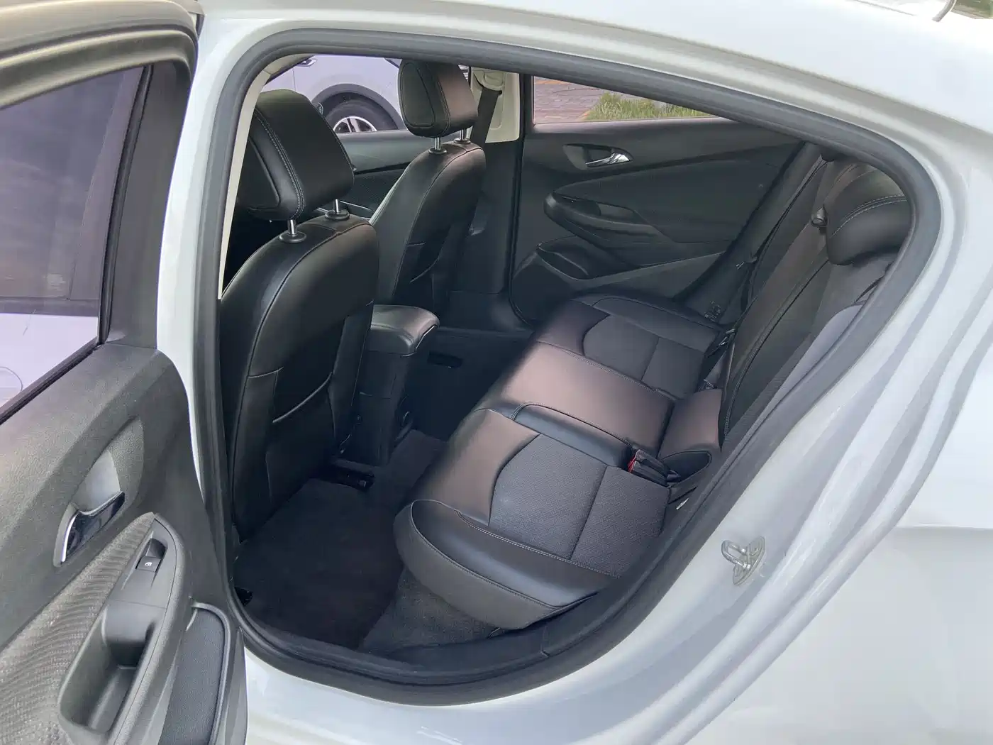 Chevrolet Cruze 2016 1.5L Manual Elite Edition фото 9
