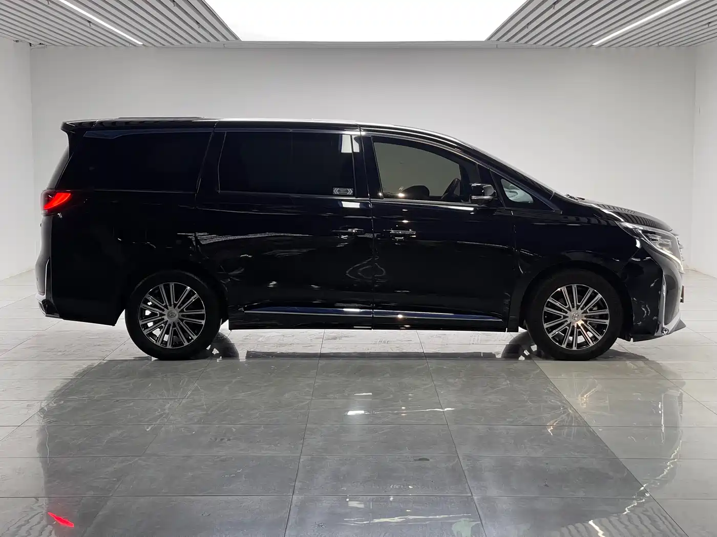 GAC Trumpchi Trumpchi M8 2023 Leading Series 390T Prestige Edition фото 8