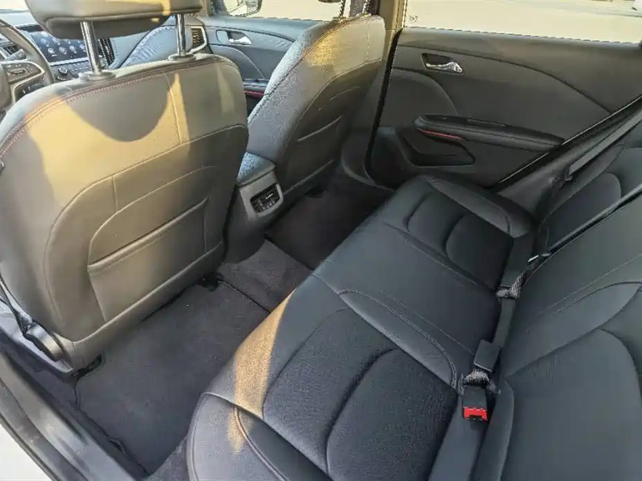 Chevrolet Monza 2019 RS 330T Auto Smooth Edition China VI фото 5