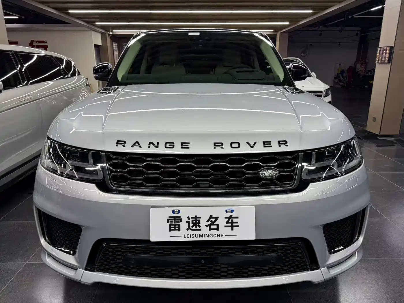 Land Rover Range Rover Sport 2021 3.0 L6 HST фото 2