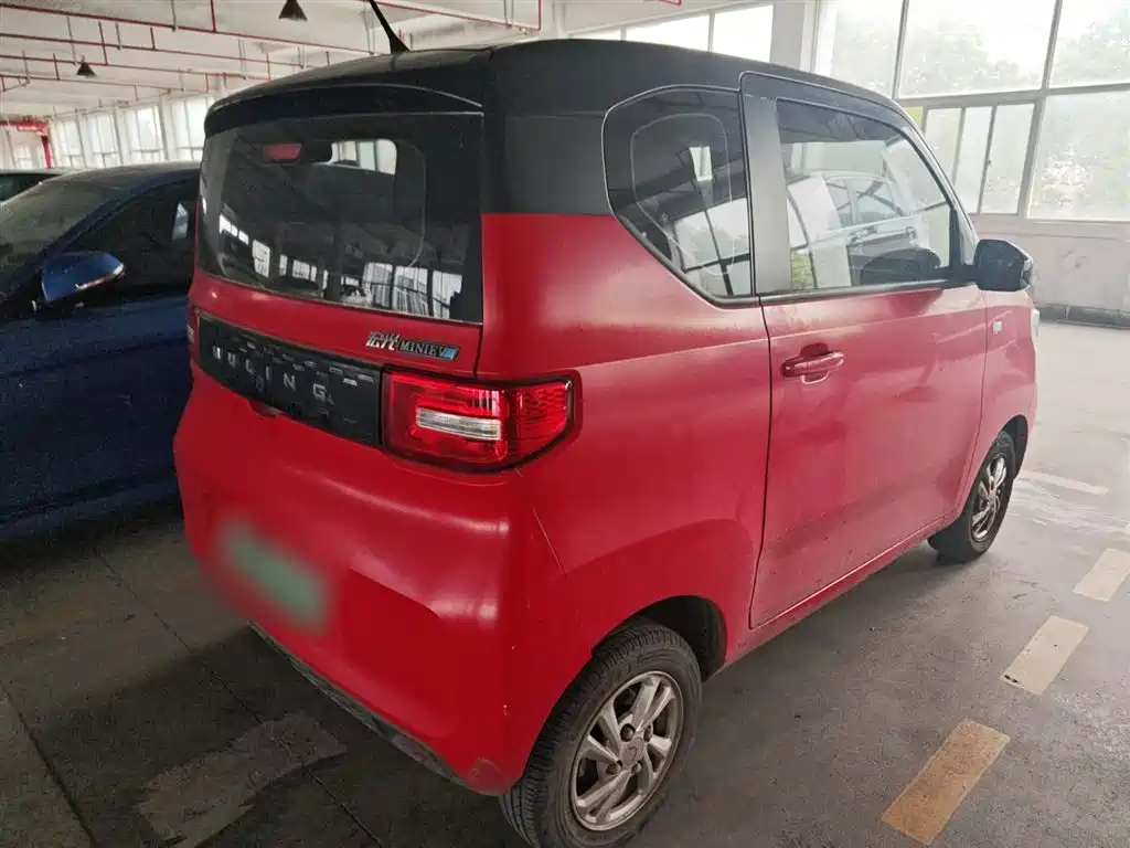 WULING AUTOMOBILE HONGGUANG MINIEV