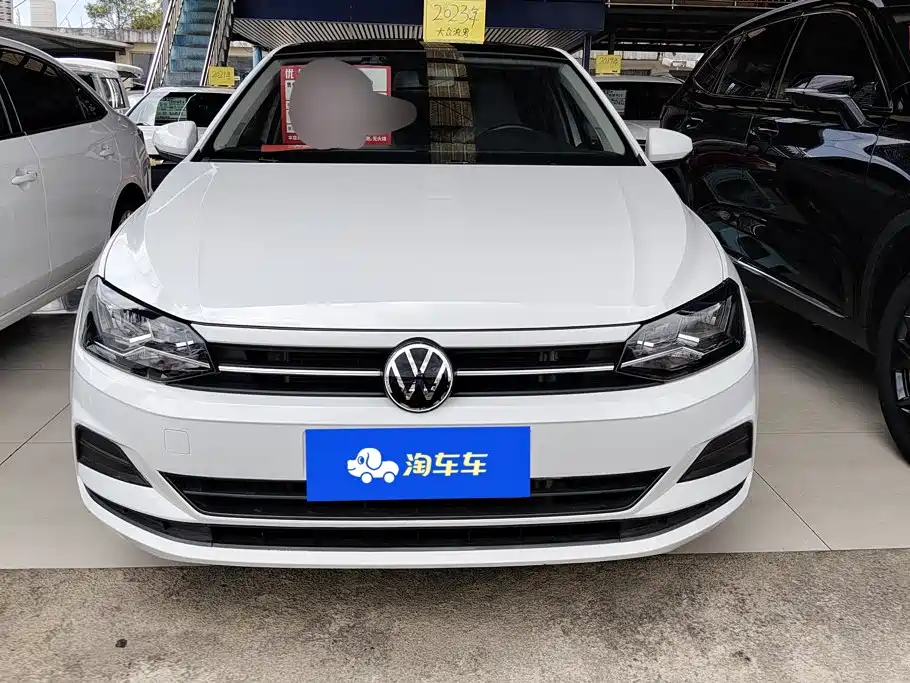 Фото 2 - Volkswagen Polo