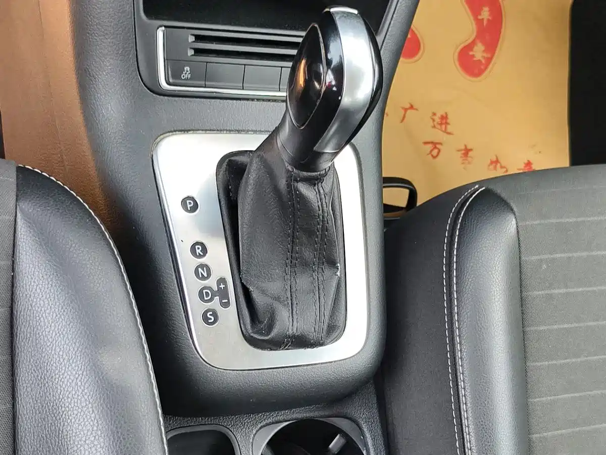 Volkswagen Tiguan 2016 Model 300TSI Automatic 2WD Trend Edition фото 14