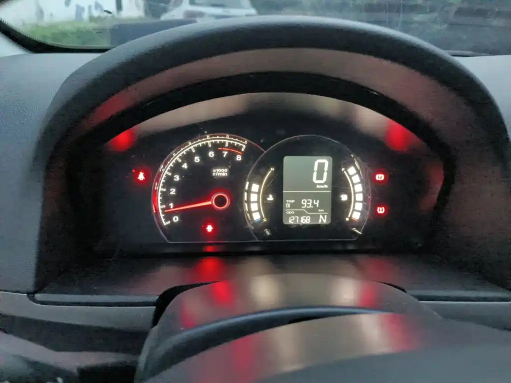 Roewe 350 2015 2015 Model 1.5L Automatic Premium Edition