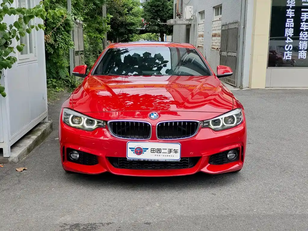 Photo 2 - BMW 4 Series