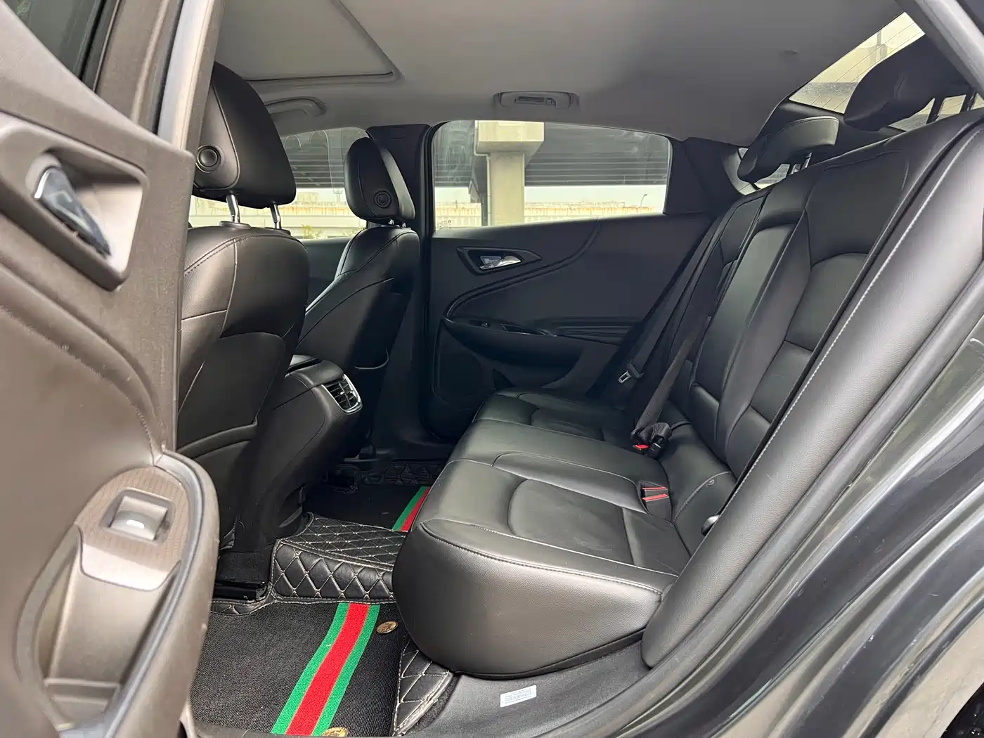 Chevrolet Malibu XL 2017 1.5T Auto Sport Edition фото 12