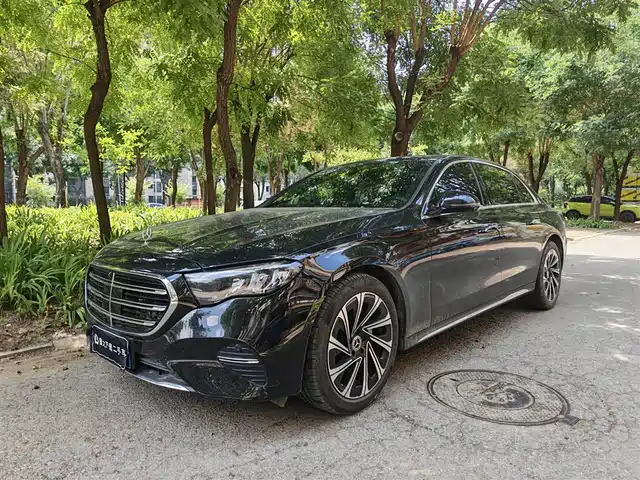 Mercedes-Benz E-Class 2025