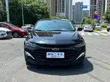 Photo 2 - Chevrolet Malibu XL