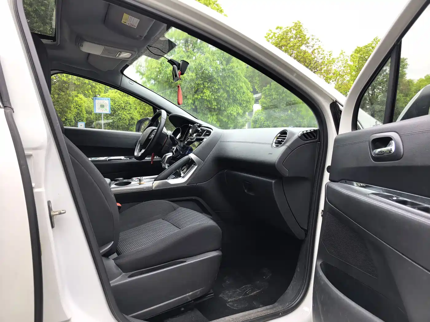 Peugeot 3008 2016 1.6THP Automatic Classic Edition фото 16