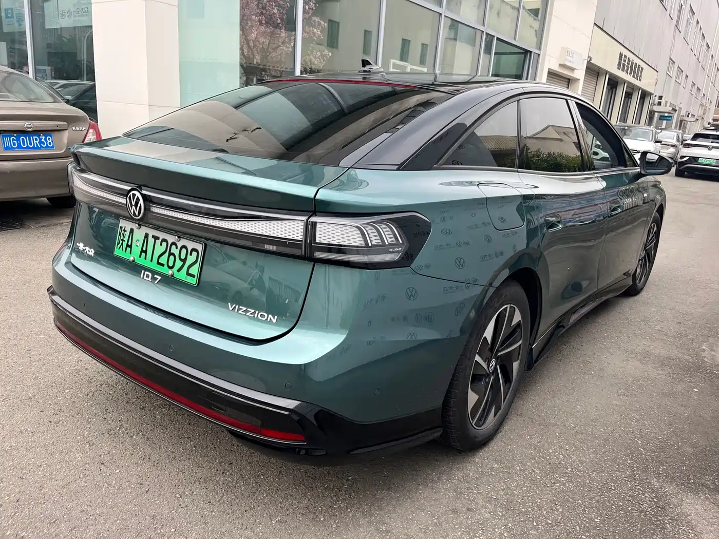 VOLKSWAGEN ID.7 VIZZION