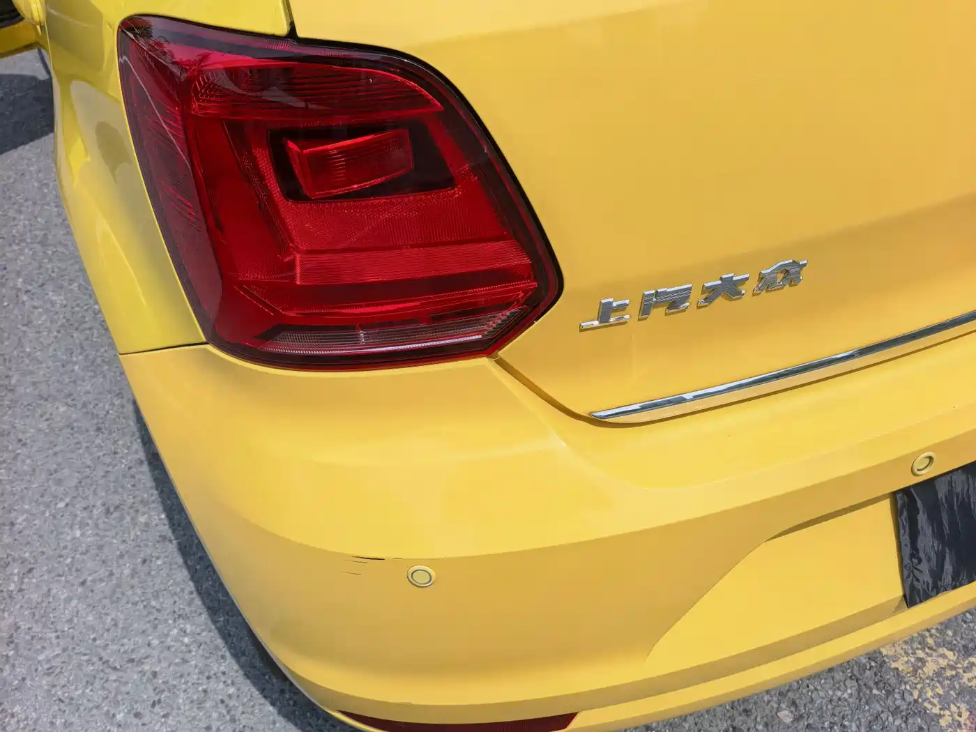 Volkswagen Polo 2014 1.6L Automatic Luxury Edition фото 20