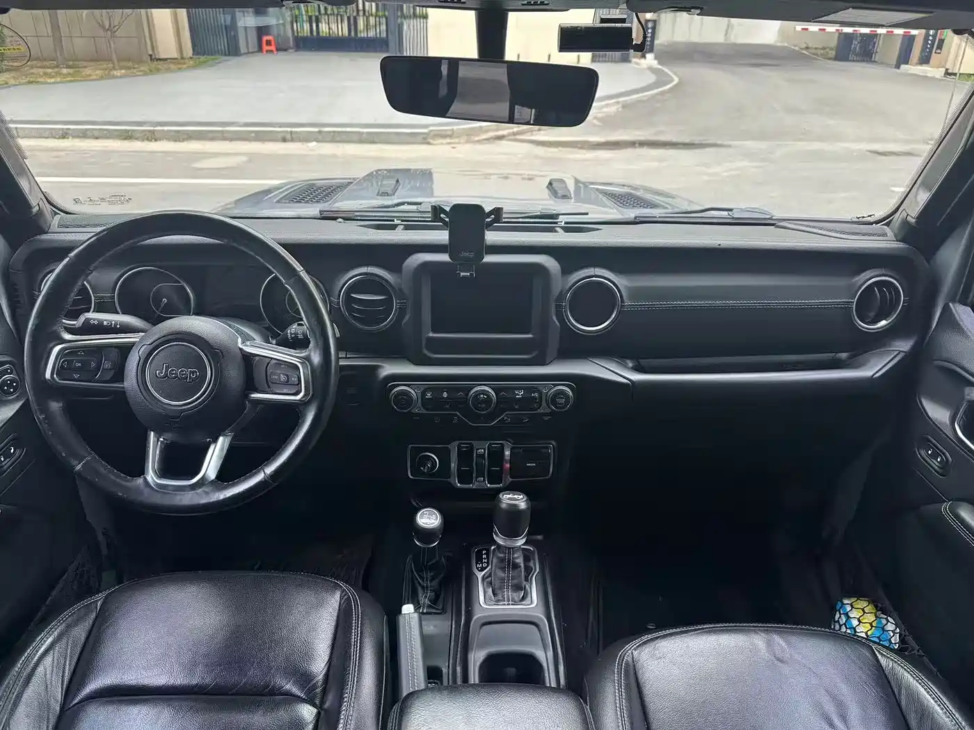 Фото 8 - Jeep Wrangler