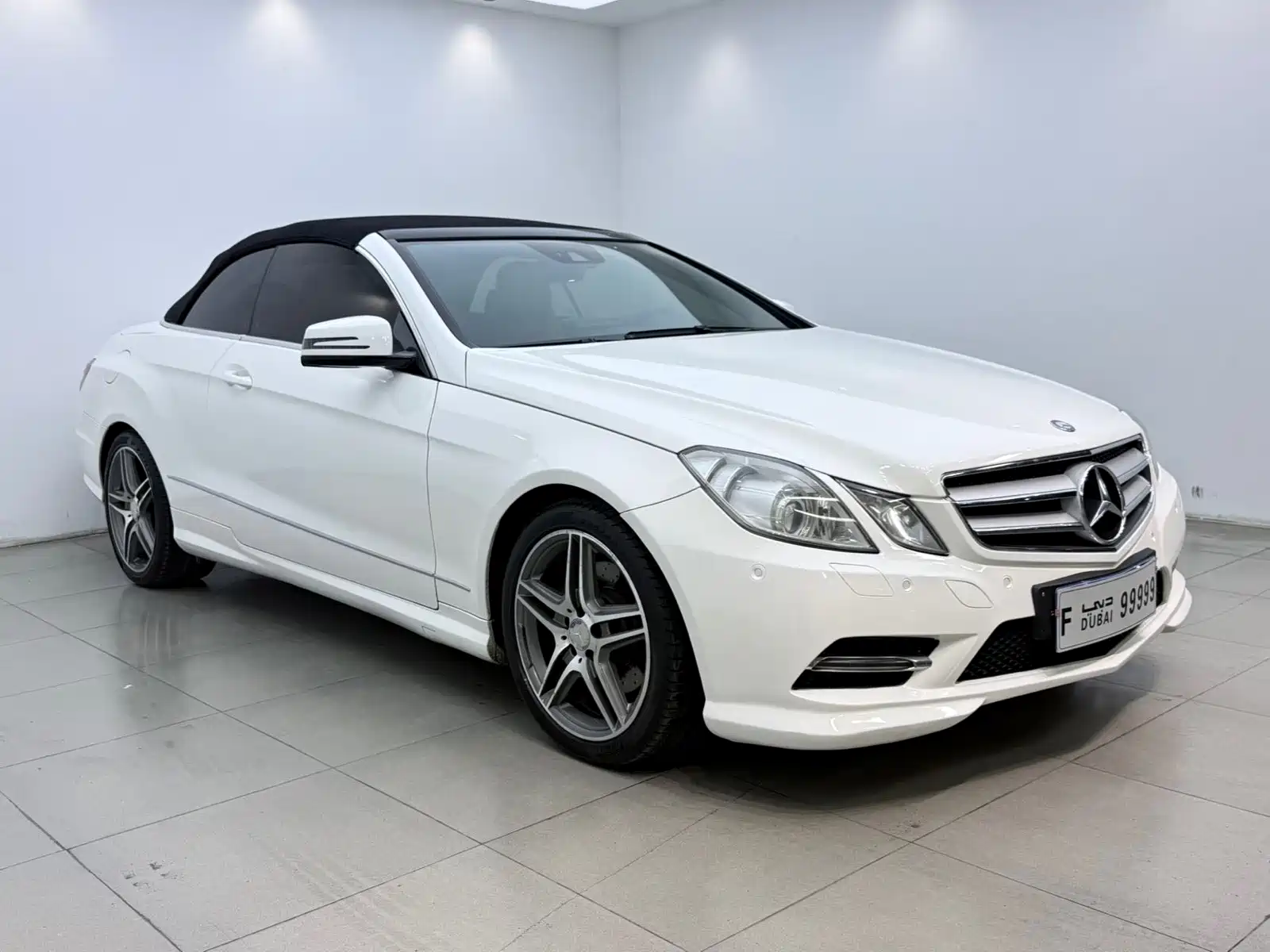 Фото 3 - Mercedes-Benz E-Class (Import)