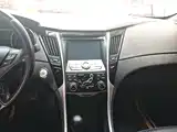 Photo 13 - Hyundai Sonata