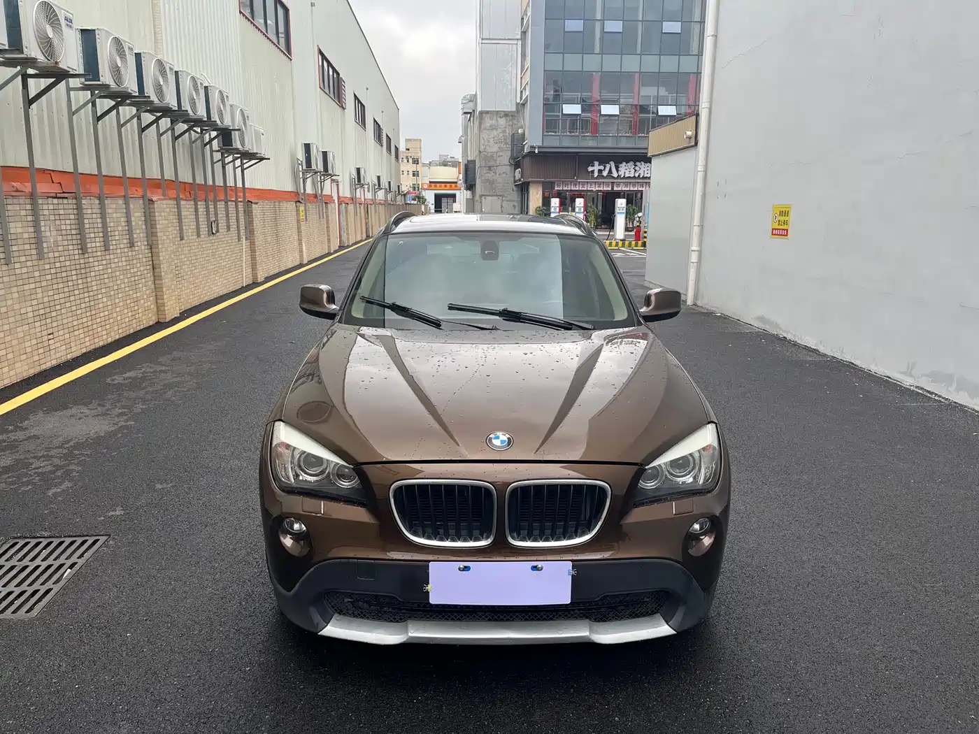 BMW X1 2012 sDrive20i Leading Model фото 2