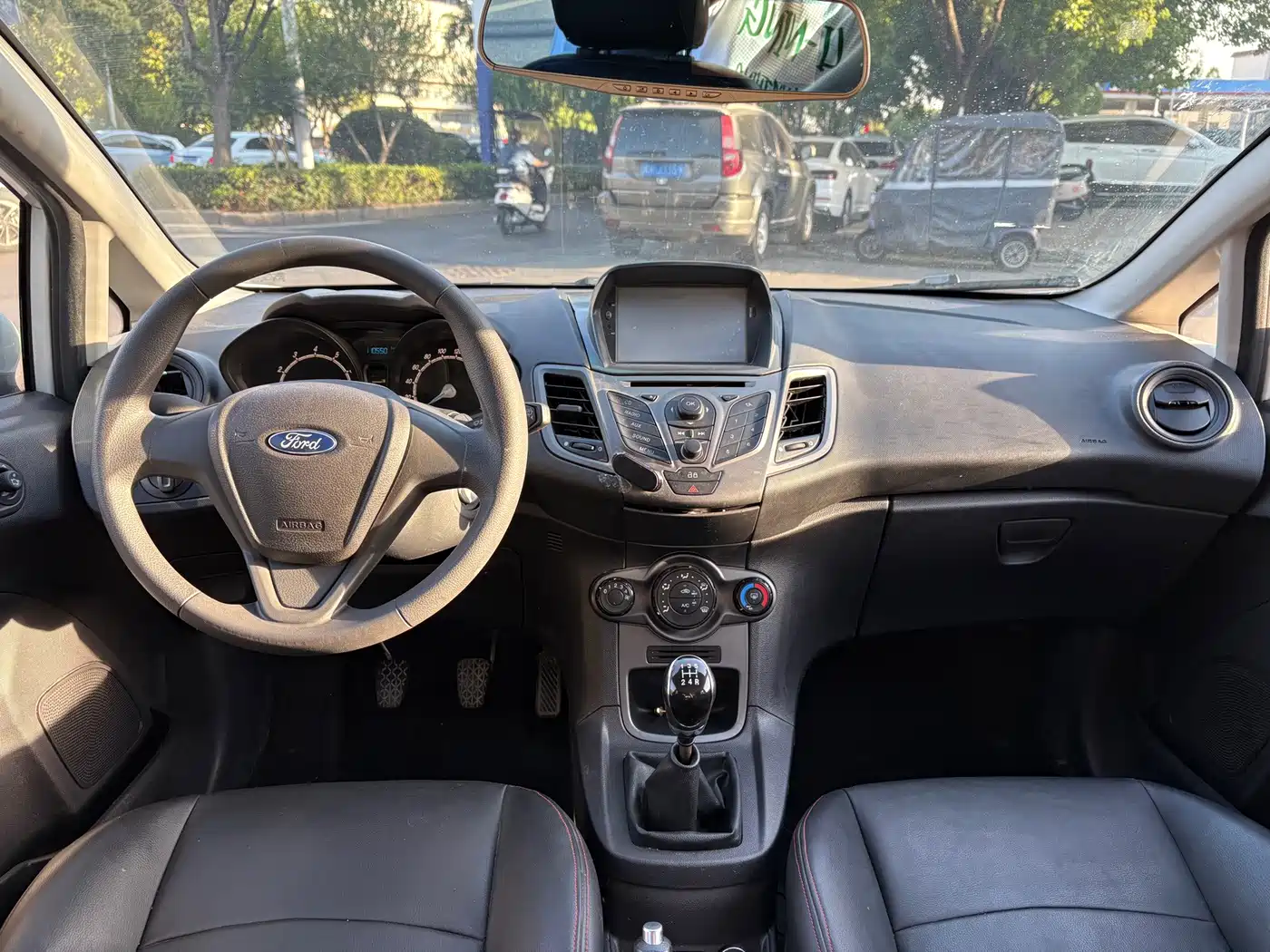 Ford Fiesta 2015 2013 Sedan 1.5L Manual Trend