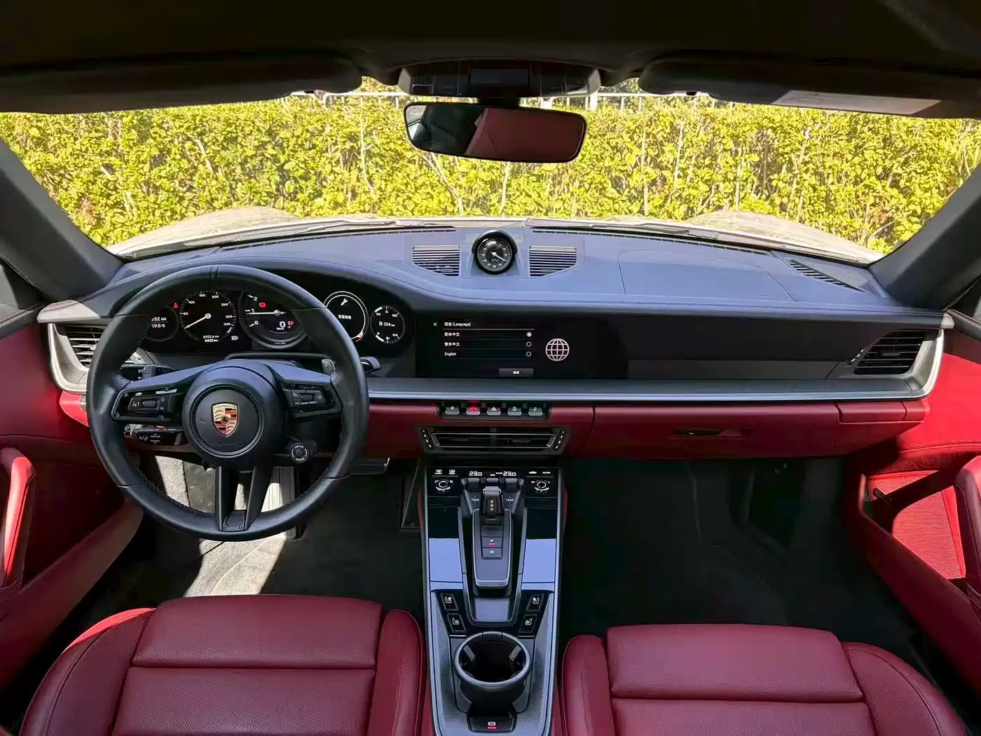 PORSCHE 911