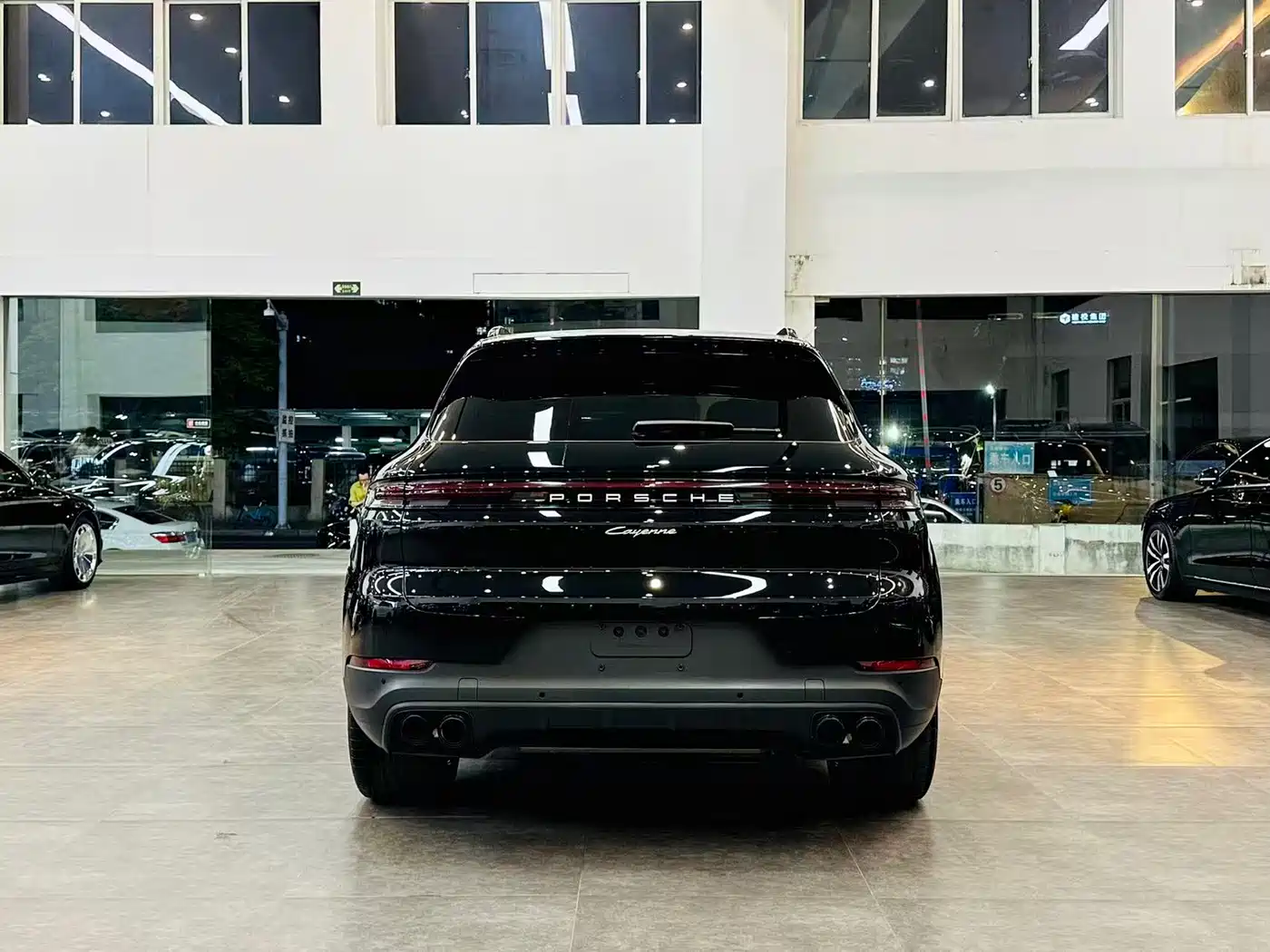 Porsche Cayenne New Energy 2024 Cayenne E-Hybrid 2.0T фото 5