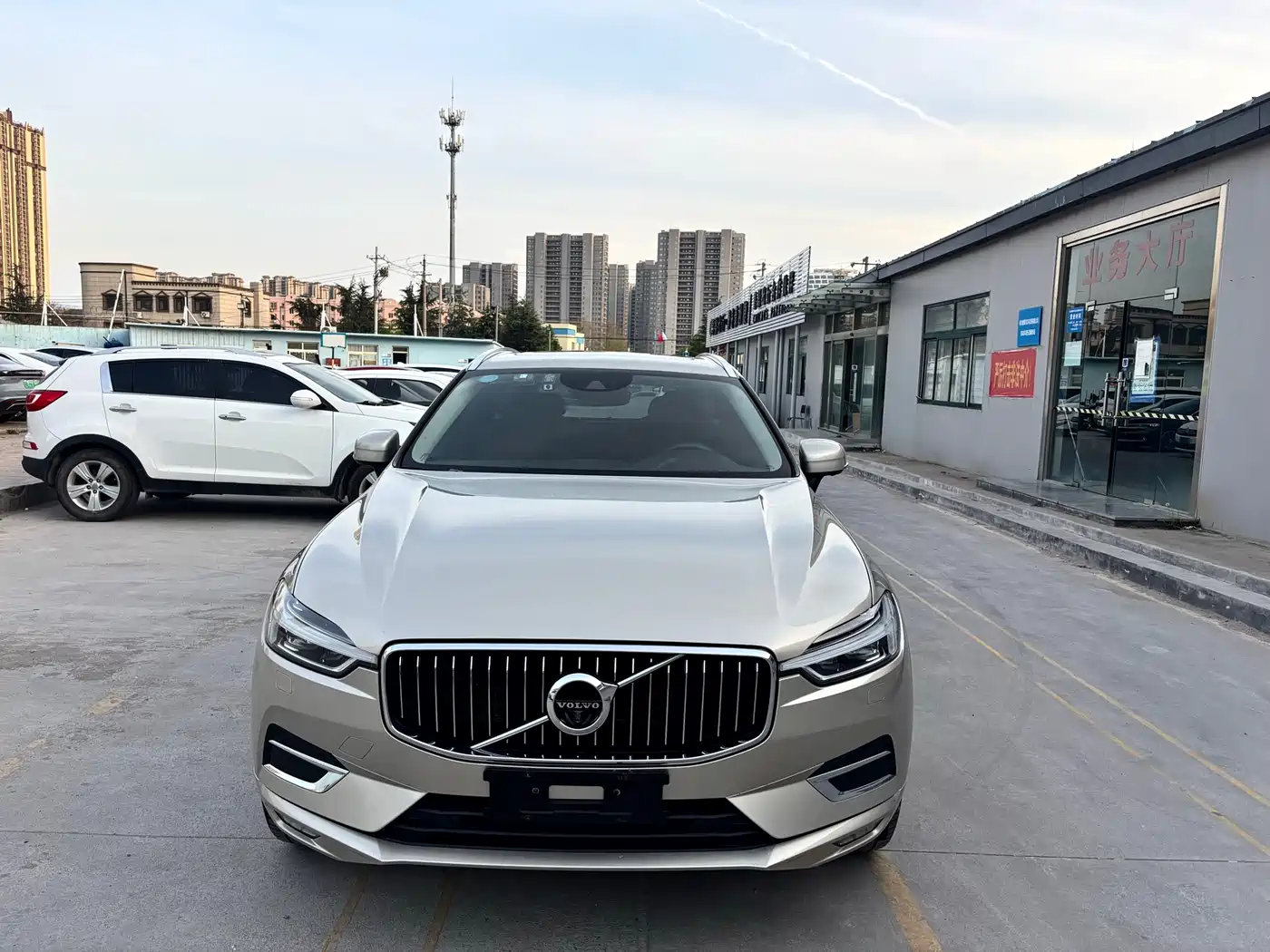 VOLVO XC60