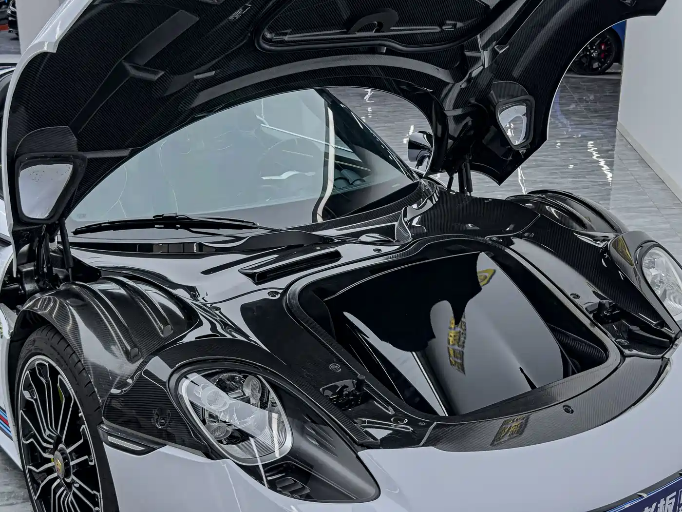 Porsche 918 Spyder 2015 2014 4.6L