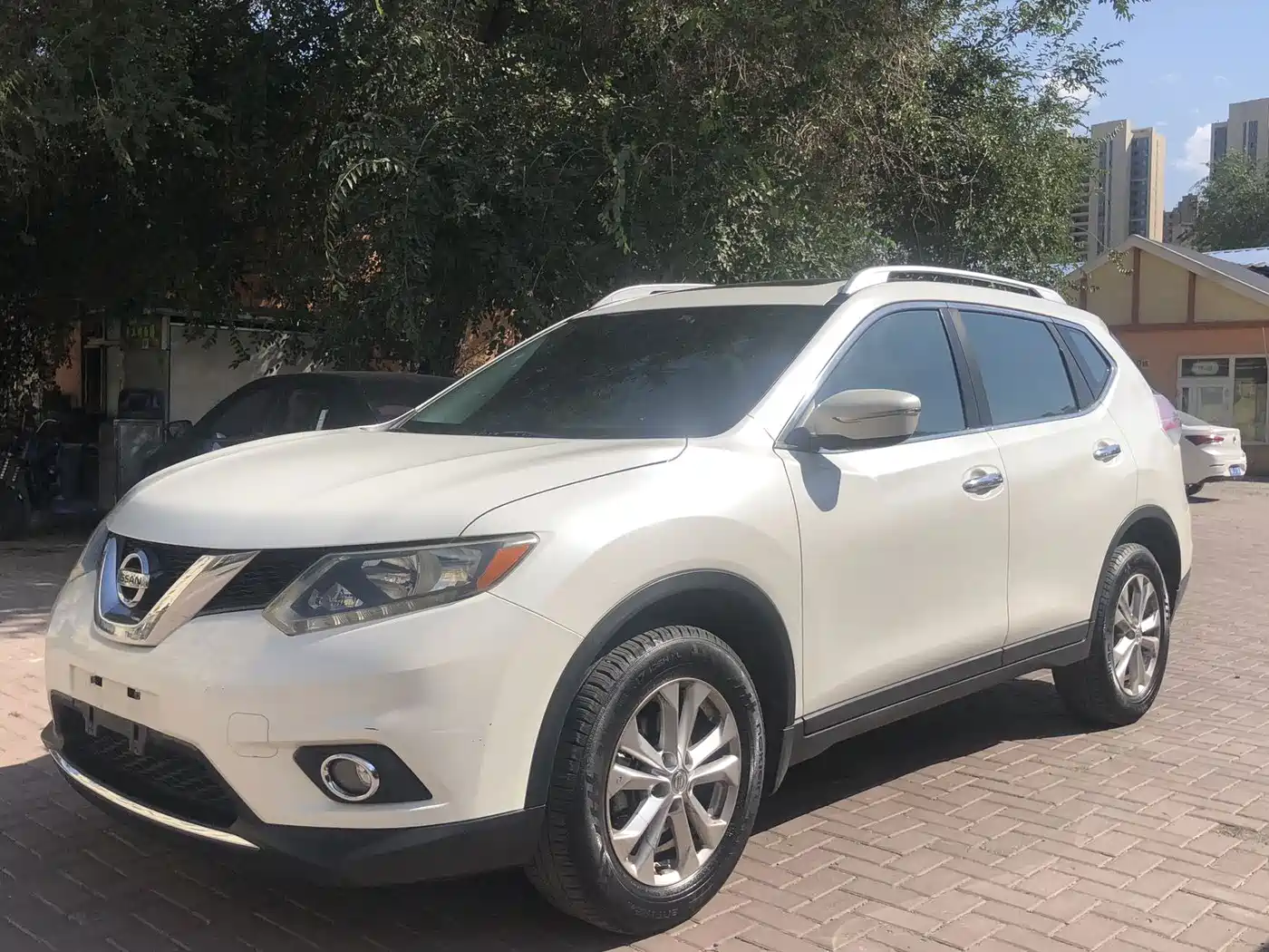 Фото 2 - Nissan X-Trail
