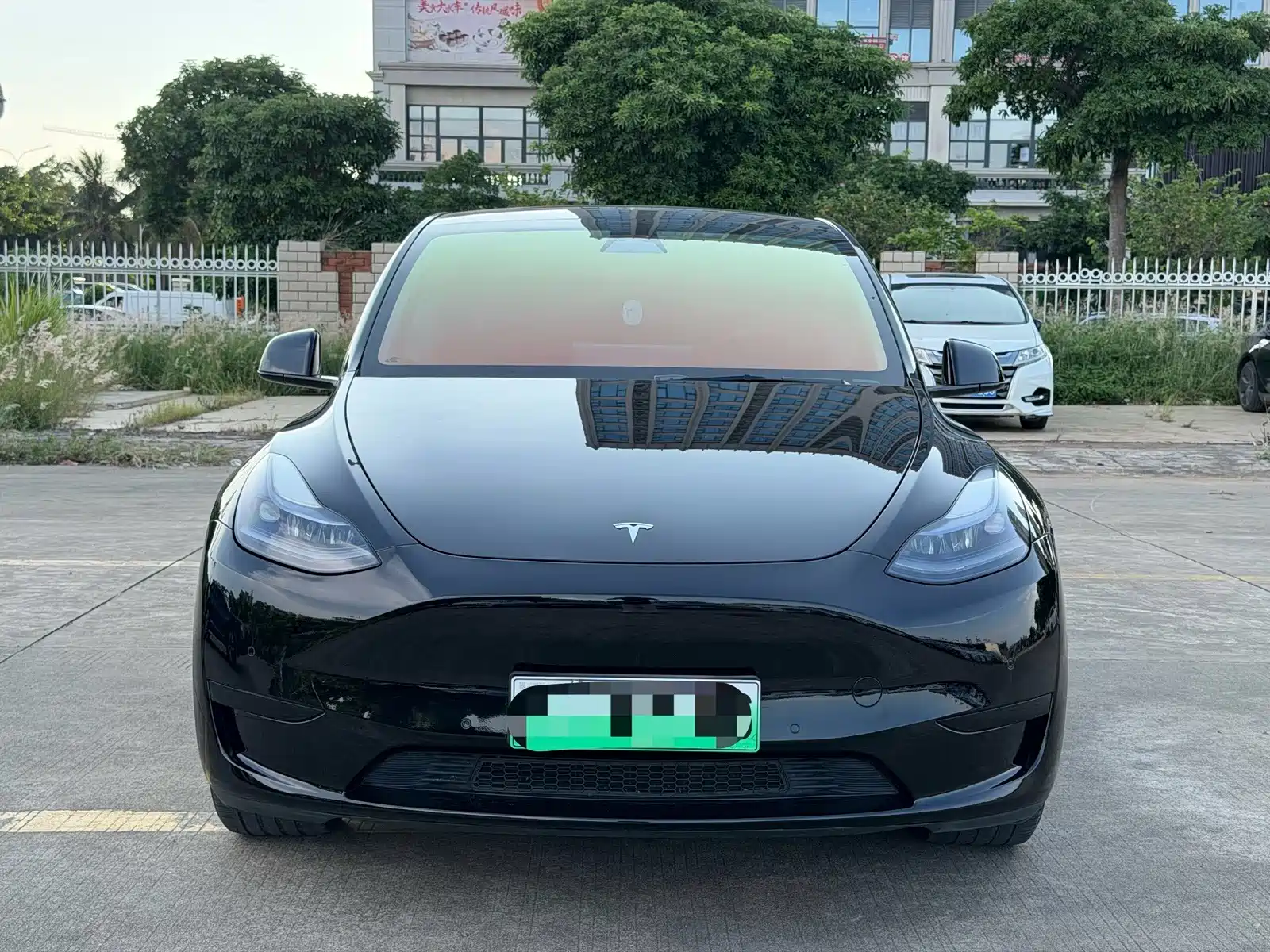 Фото 2 - Tesla Model Y