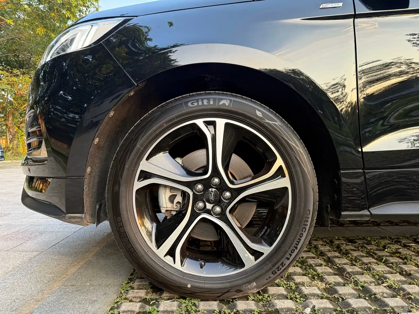 Фото 15 - Ford Edge