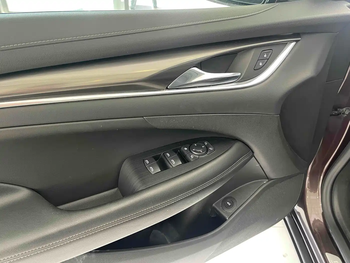Buick LaCrosse 2018 Model 20T Elite Edition фото 5
