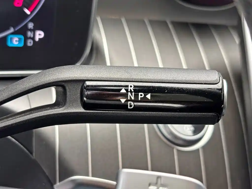 Mercedes-Benz C-Class 2023 Facelift C 200 L Sport Edition фото 17
