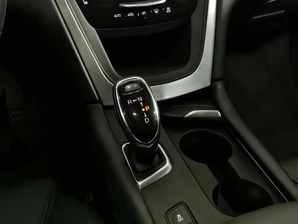 Cadillac XT5 2017 2016 25T Luxury Model