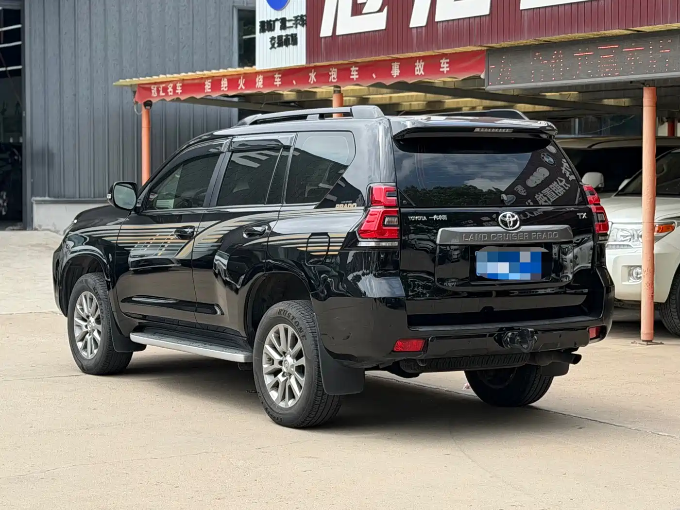 Toyota Prado 2018 3.5L Auto TX-L фото 8