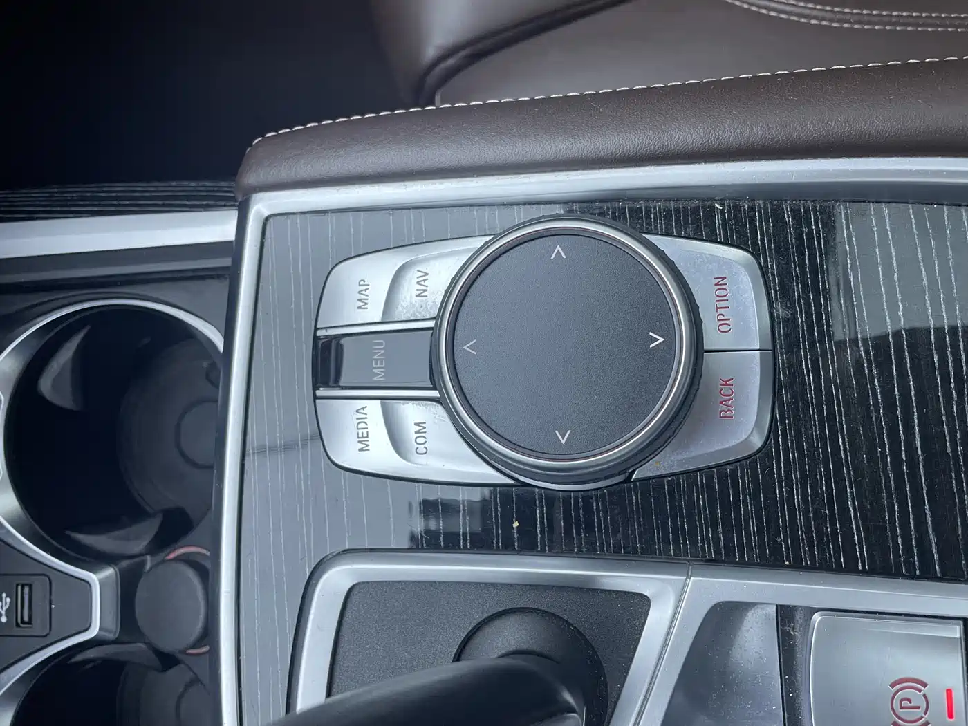 BMW 7 Series 2021 Model 730Li M Sport Package фото 13