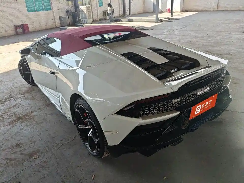 Lamborghini Huracán 2020 Huracán EVO RWD Spyder фото 9