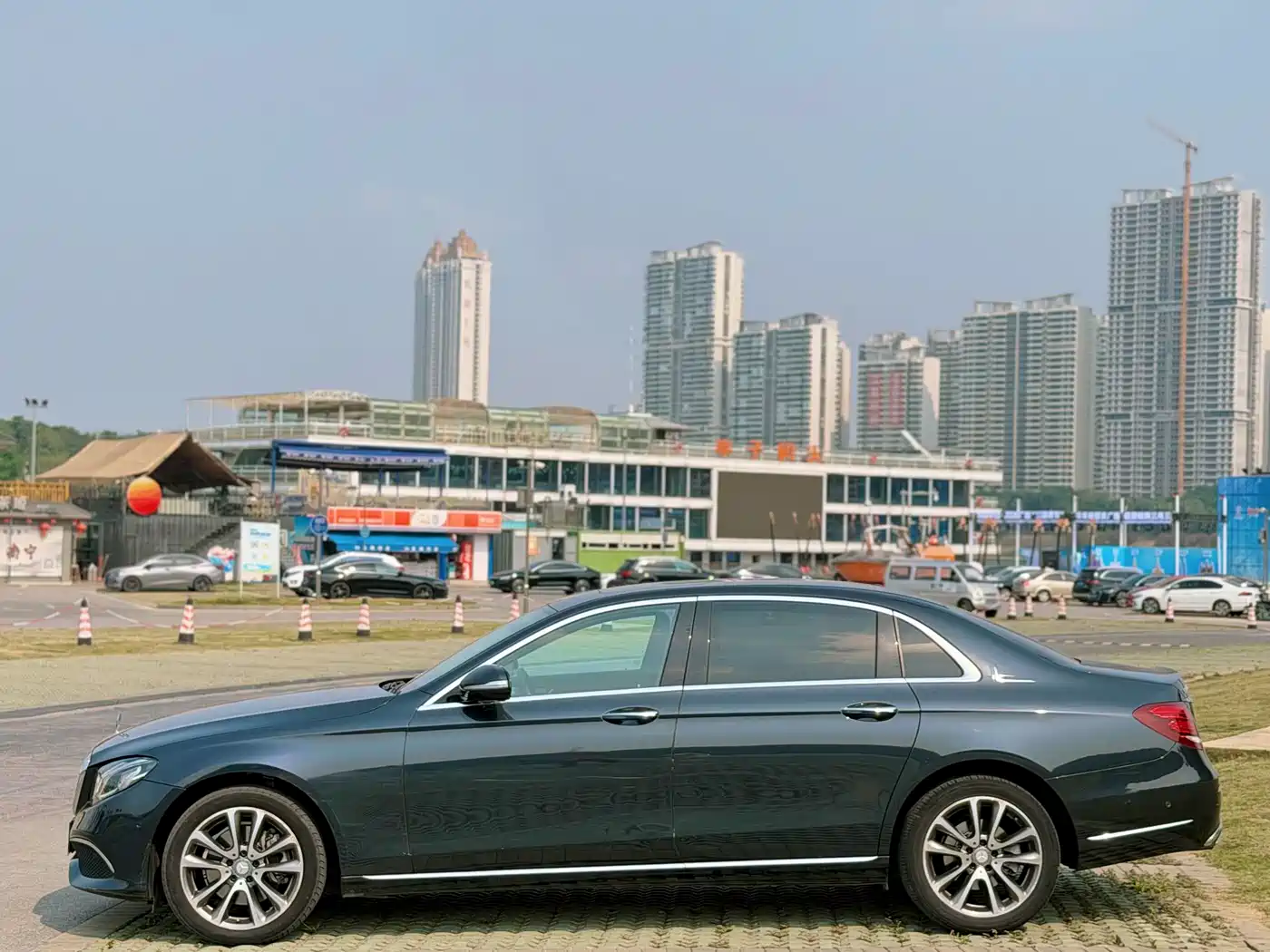 Mercedes-Benz E-Class 2017 E 200 L 4MATIC фото 7