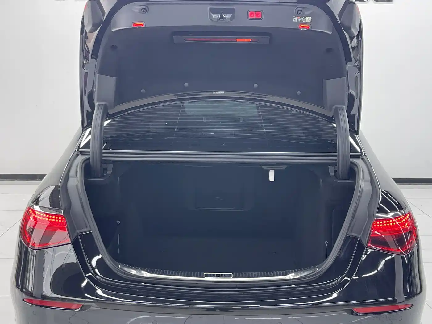 Mercedes-Benz S-Class 2024 S 400 L Business Edition фото 25