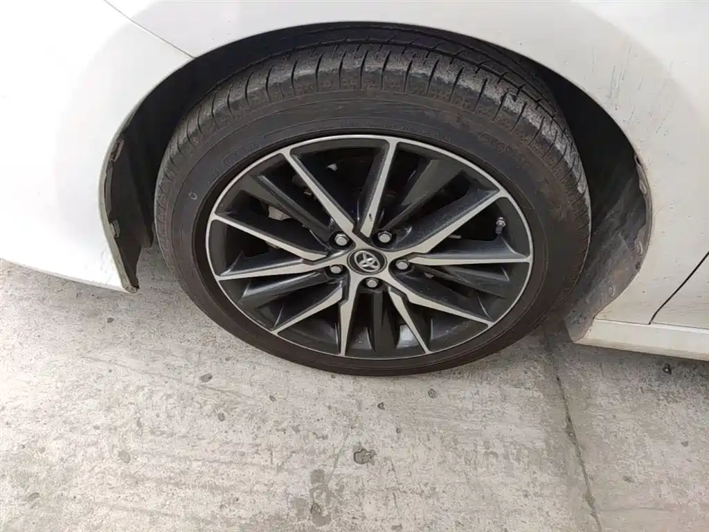 Toyota Camry 2021 2.5G Luxury Edition фото 23
