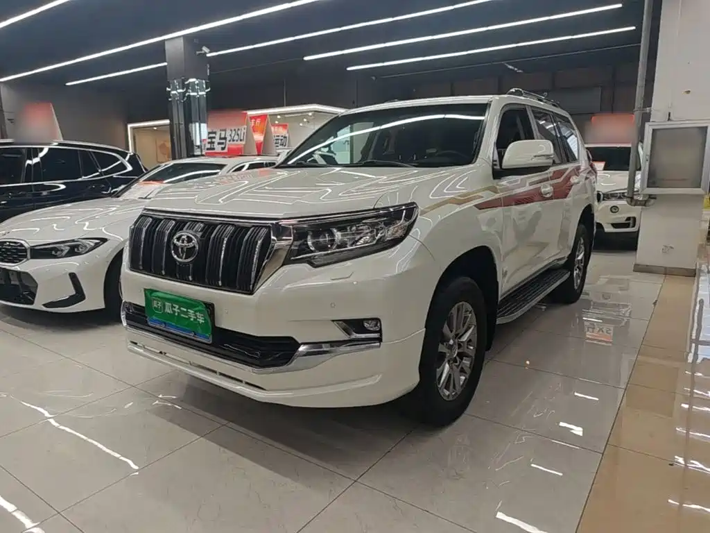 Фото 1 - Toyota Prado