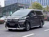 Фото 1 - Toyota Vellfire