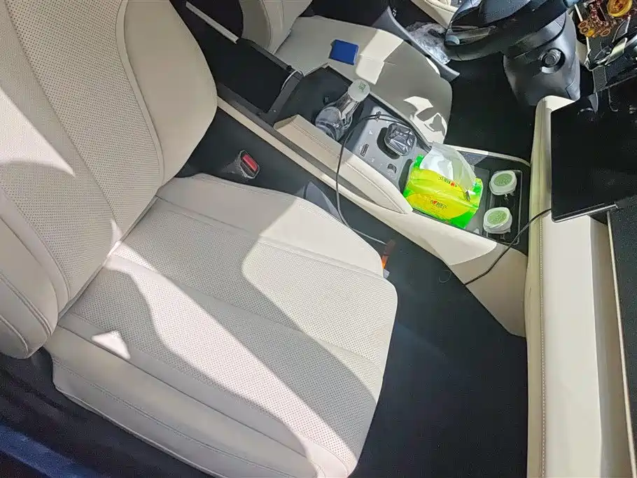 BYD Qin L 2024 DM-i 120KM Leading фото 8