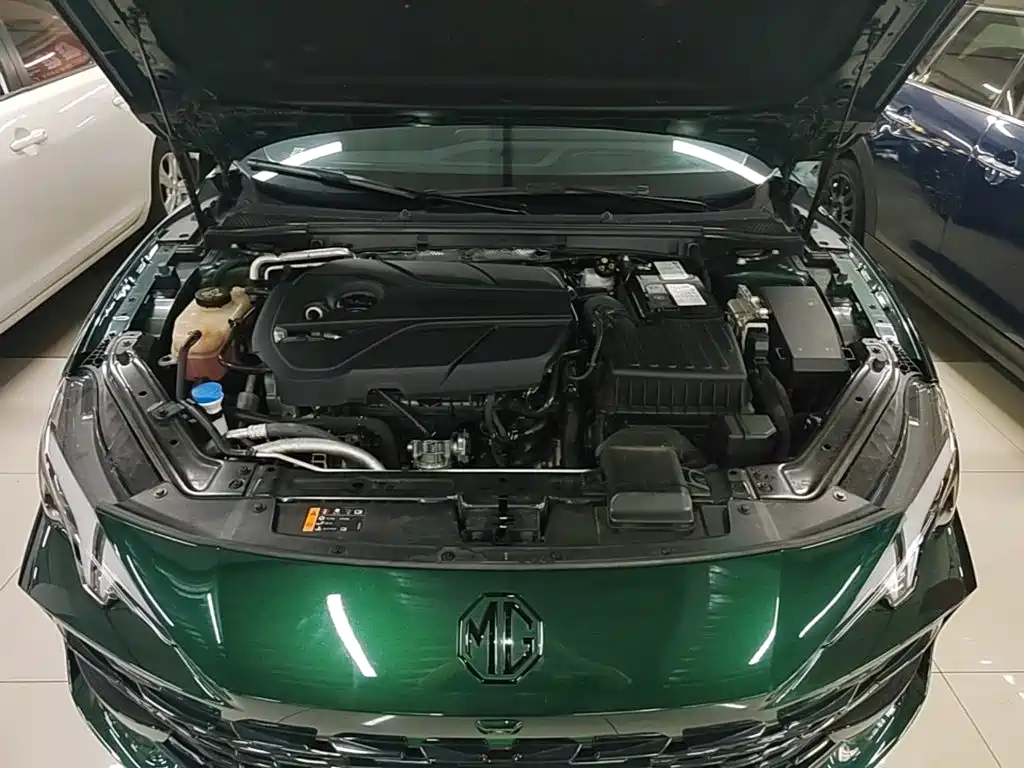 MG MG7 2025 2025 2.0T 405 AT Luxury Edition