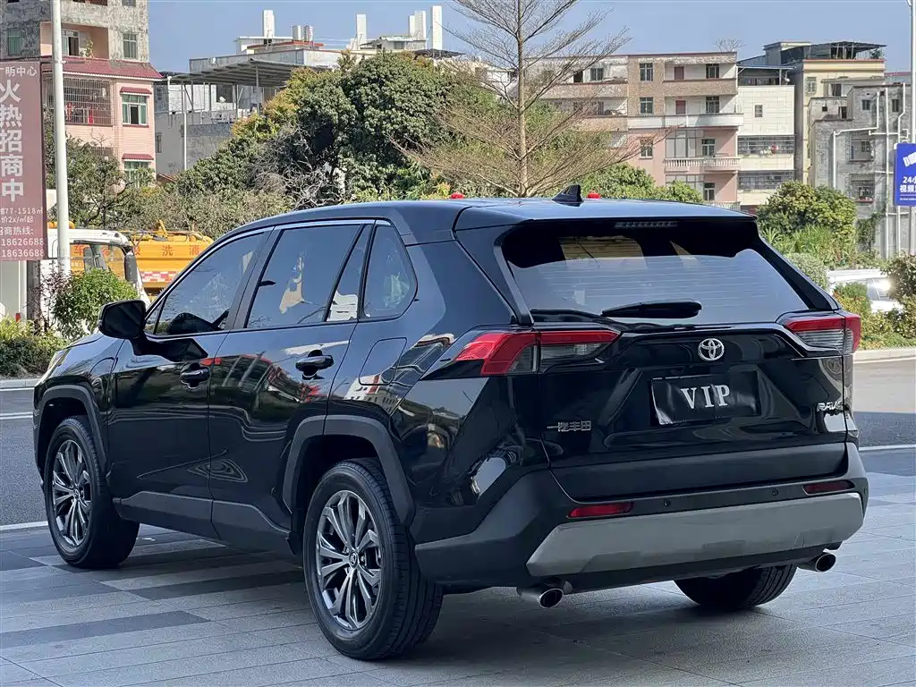 Toyota RAV4 Rongfang 2023 2.0L CVT 2WD Fashion Edition фото 6