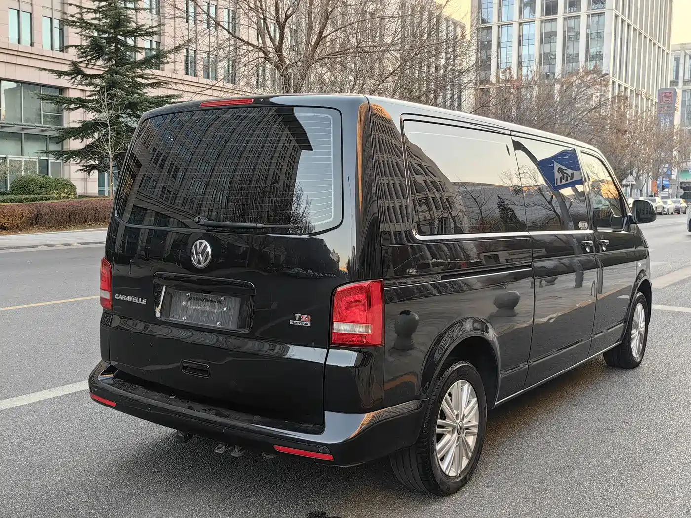 Volkswagen Caravelle 2015 2.0TSI 4WD Comfort фото 4