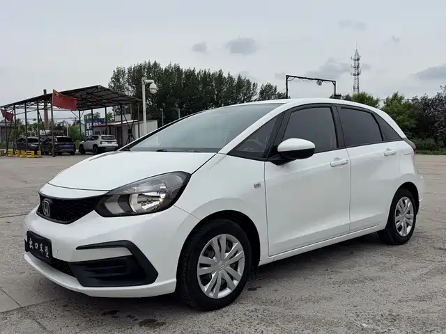 Honda Fit 1.5L CVT, Модный комфорт