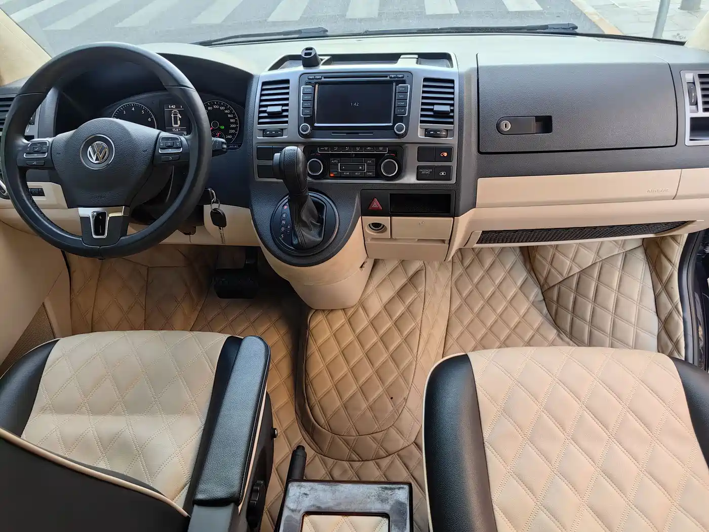 Volkswagen Caravelle 2015 2.0TSI 4WD Comfort фото 13