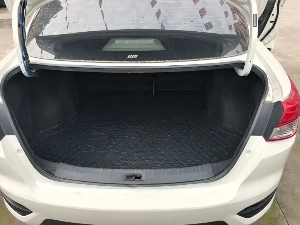 Nissan Bluebird 2020 2020 1.6L CVT Cool Edition