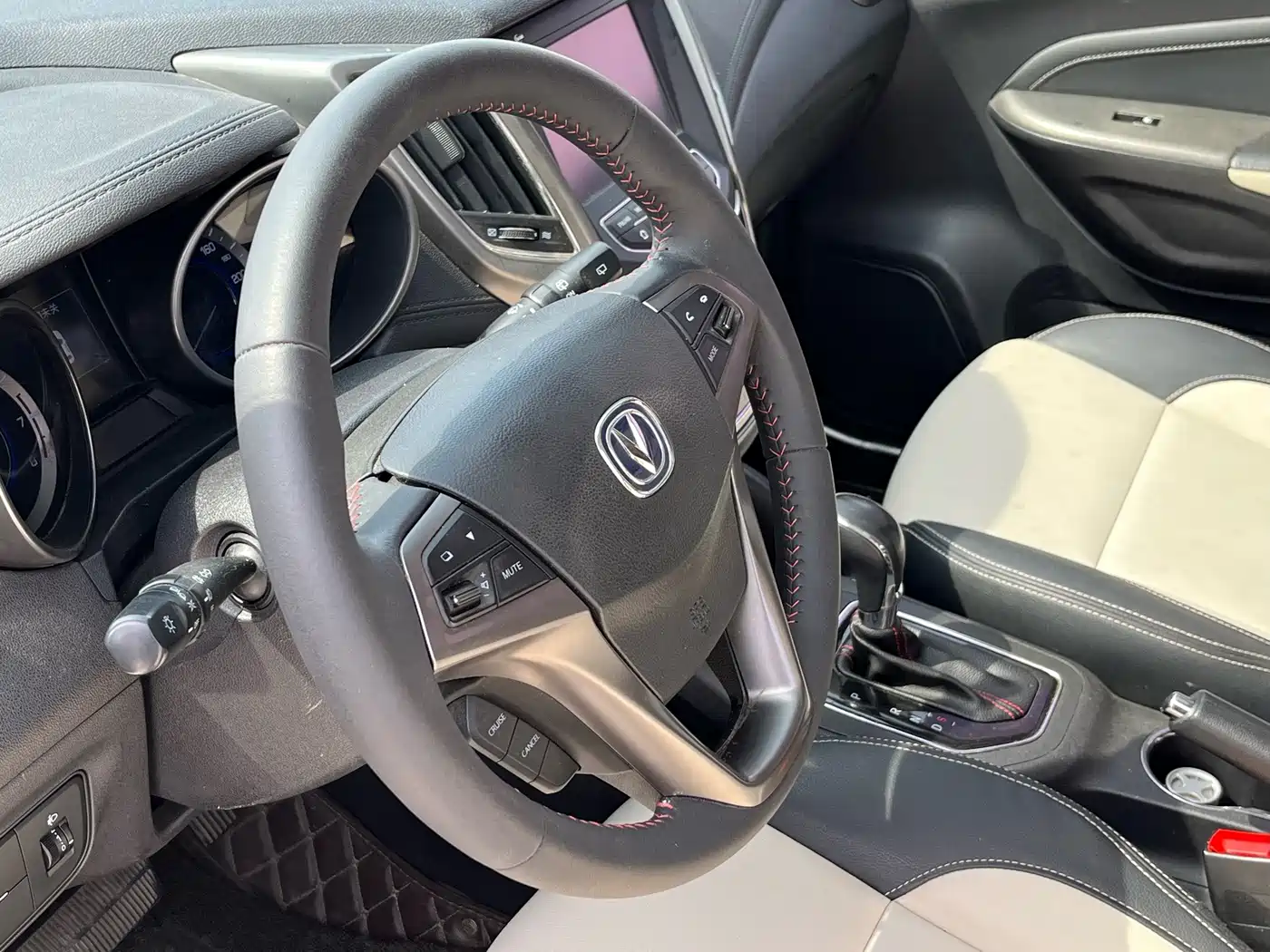 Changan CS35 2017 2017 1.6L Auto Luxury